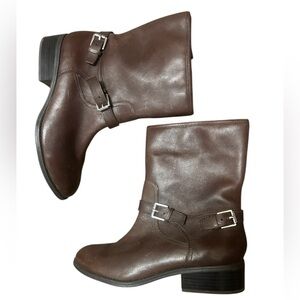 Lauren Ralph Lauren Sz 9B EUC/New “Mesi” classic equestrian worn twice (too big)